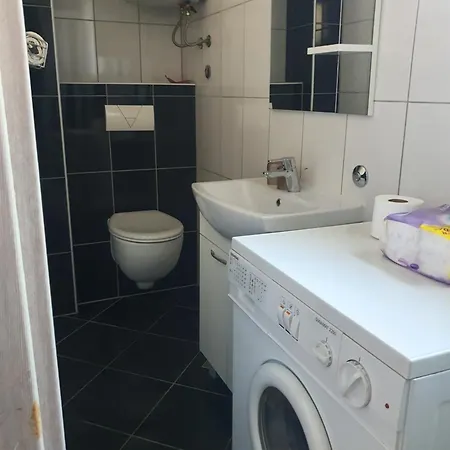 Klara & Frane アパート トロギール